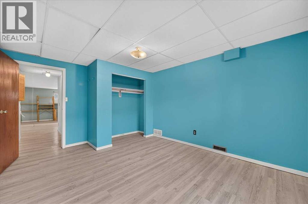 714 9 Avenue Southeast - Photo 34