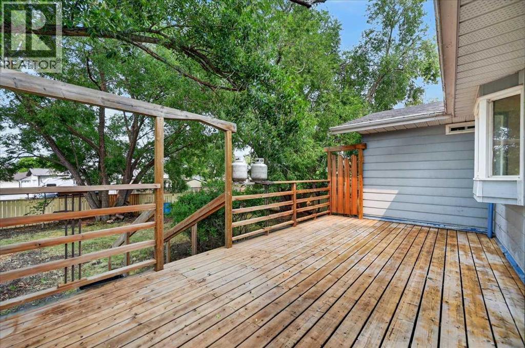 714 9 Avenue Southeast - Photo 38