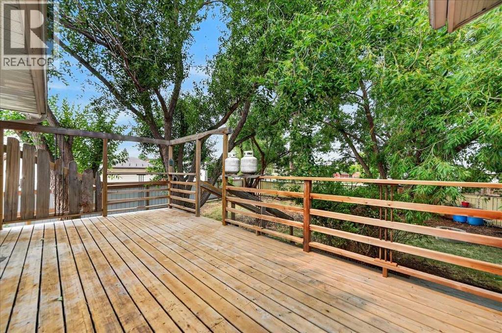 714 9 Avenue Southeast - Photo 39