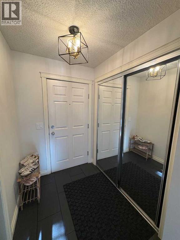910 Centre Avenue Northeast - Photo 10
