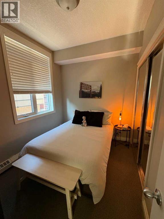 910 Centre Avenue Northeast - Photo 17