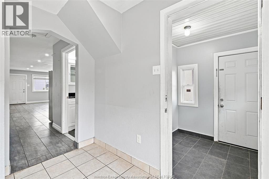 3453 WALKER ROAD - Image 13