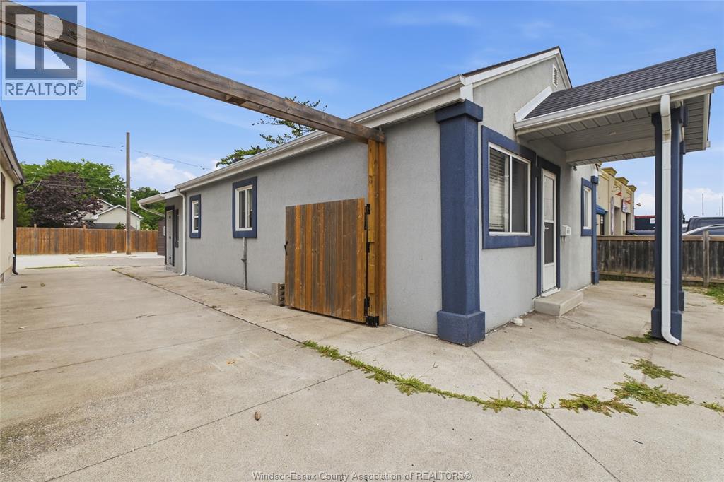 3453 WALKER ROAD - 3