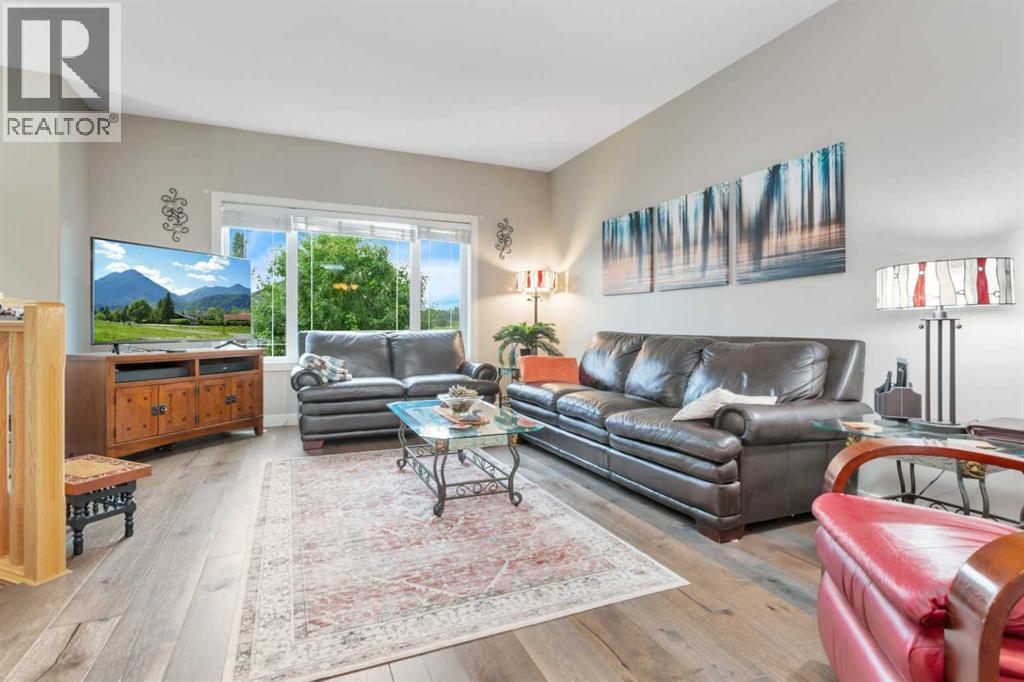 4402 54 Street - Photo 8