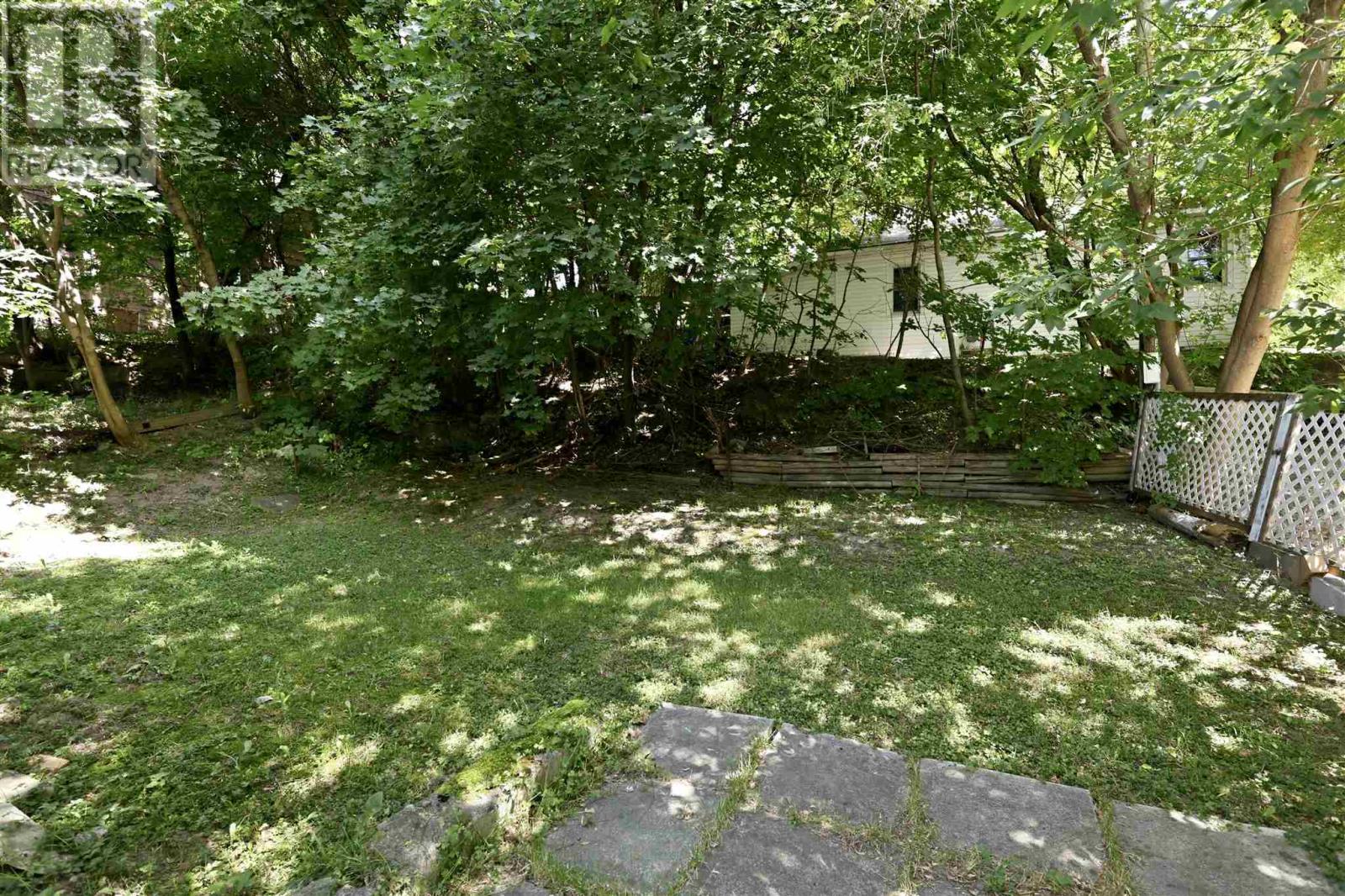 126 Trelawne AVE - Image 25