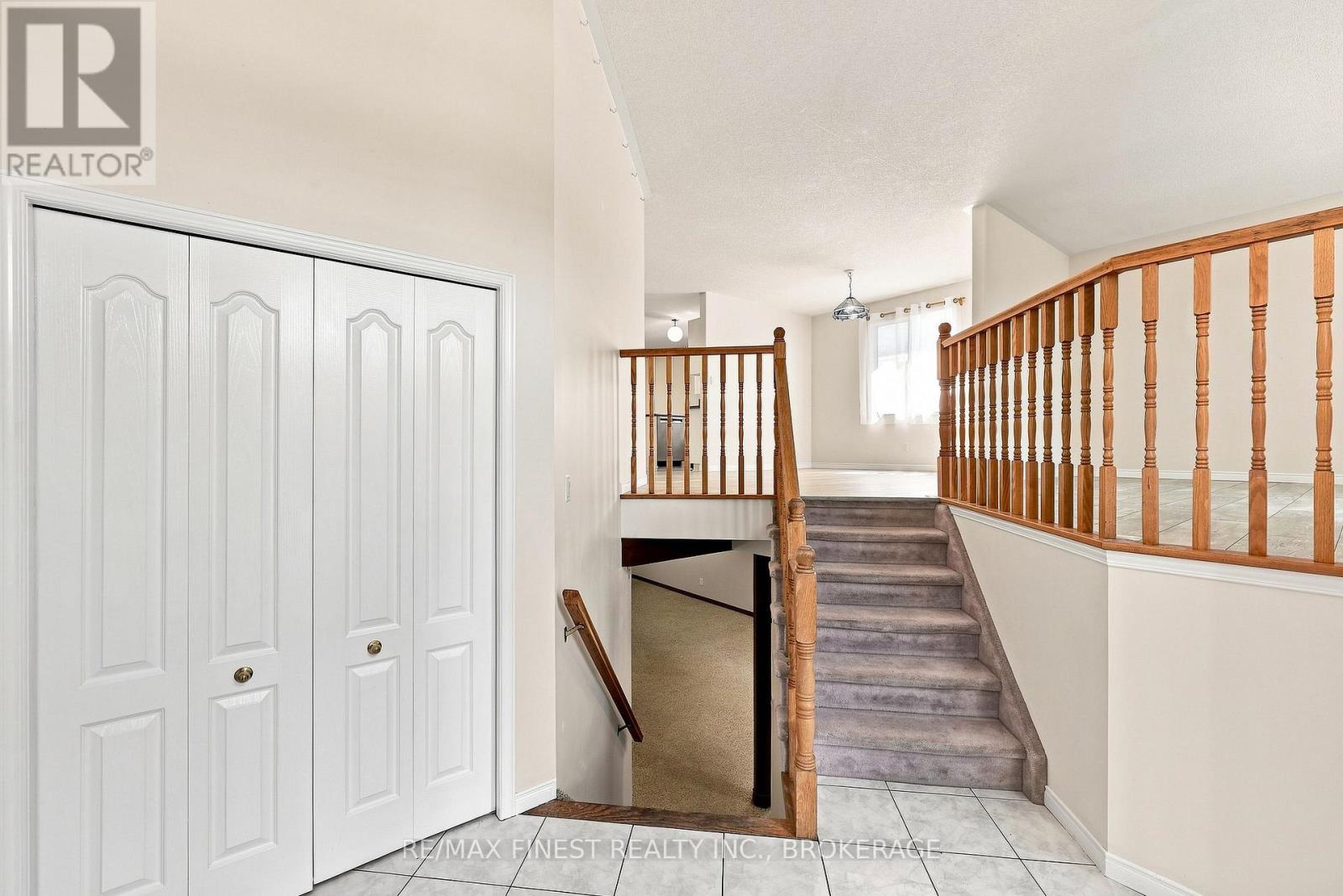 416 SHEILA COURT - 10