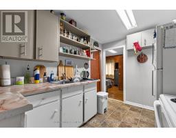 37 Main Street E, Bluewater, ON N0M2T0 Photo 6