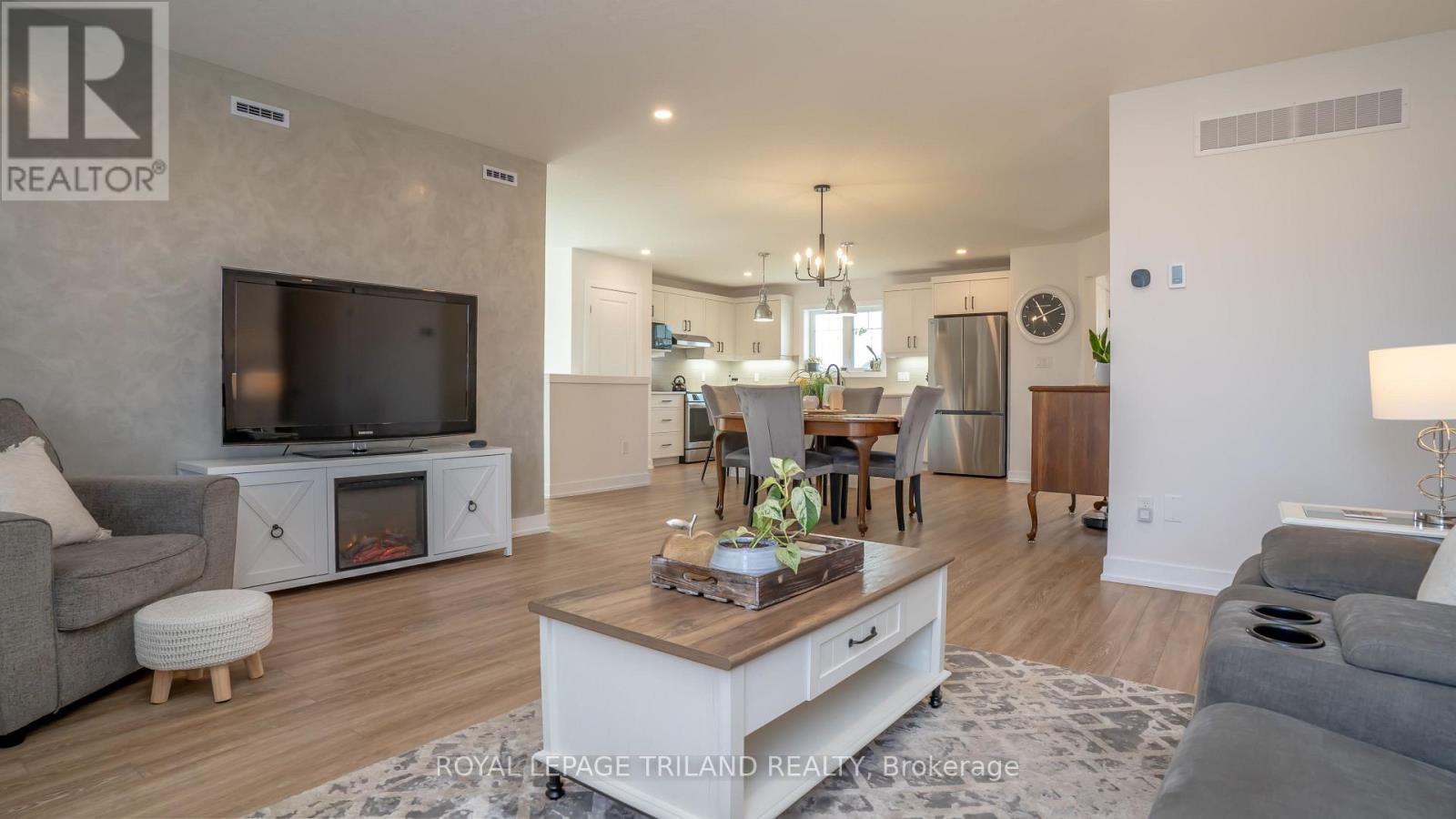 138 RENAISSANCE DRIVE - 12