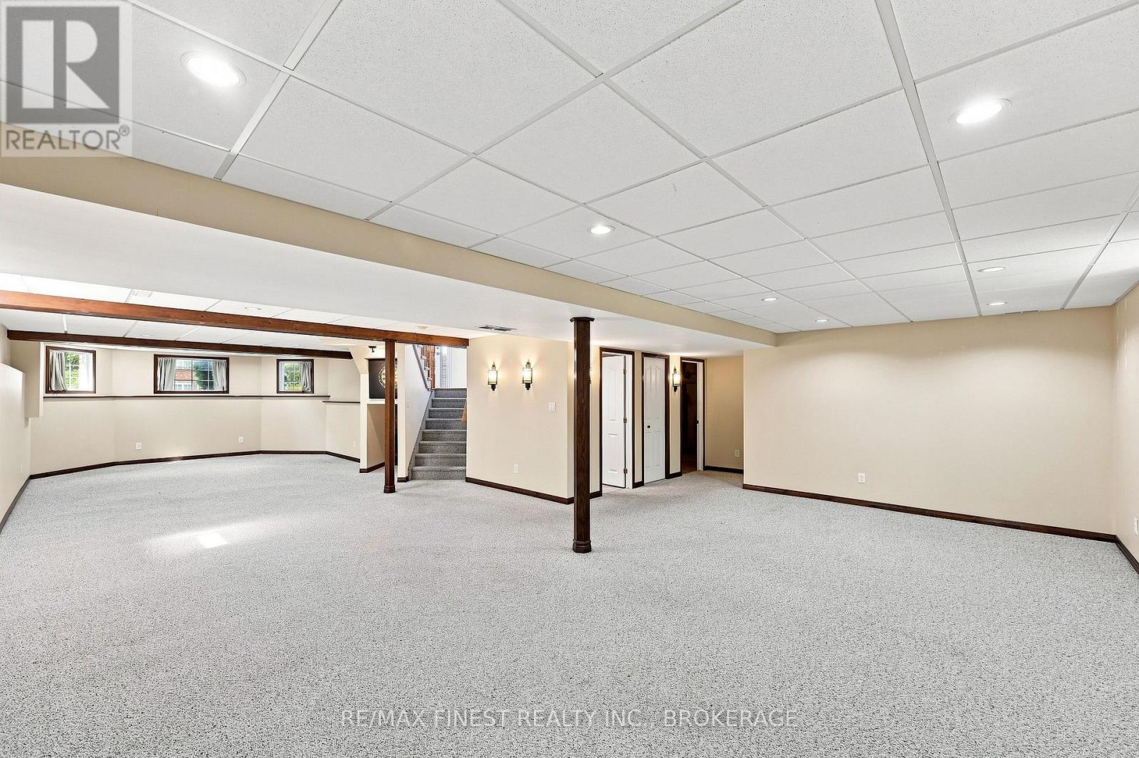 416 SHEILA COURT - Image 42