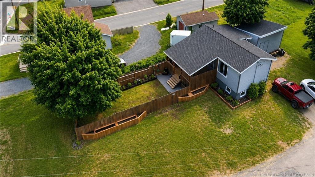 1245 ST THERESA Crescent - 3