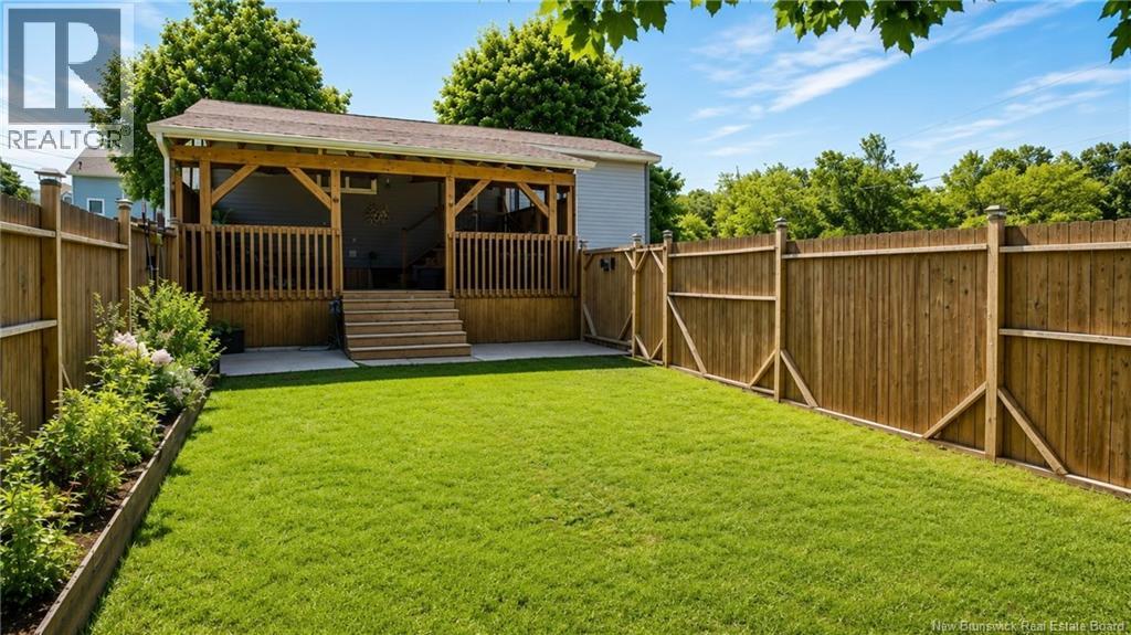 1245 ST THERESA Crescent - 9