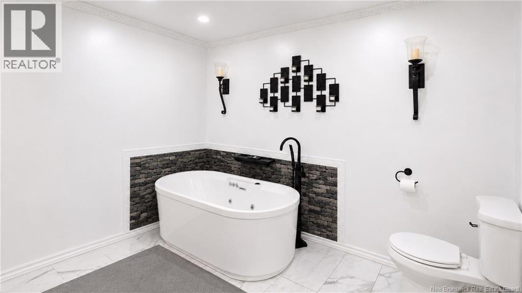 1245 ST THERESA Crescent - 27