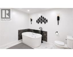 1245 St Theresa Crescent, Bathurst, NB E2A1K2 Photo 27