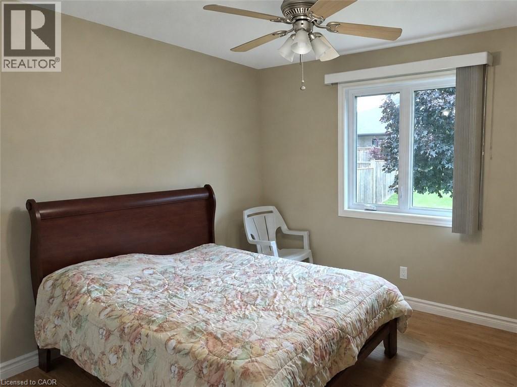 39 ROSS Avenue N - Image 28