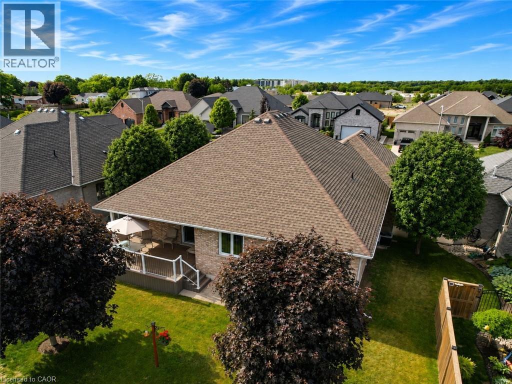 39 ROSS Avenue N - Image 37