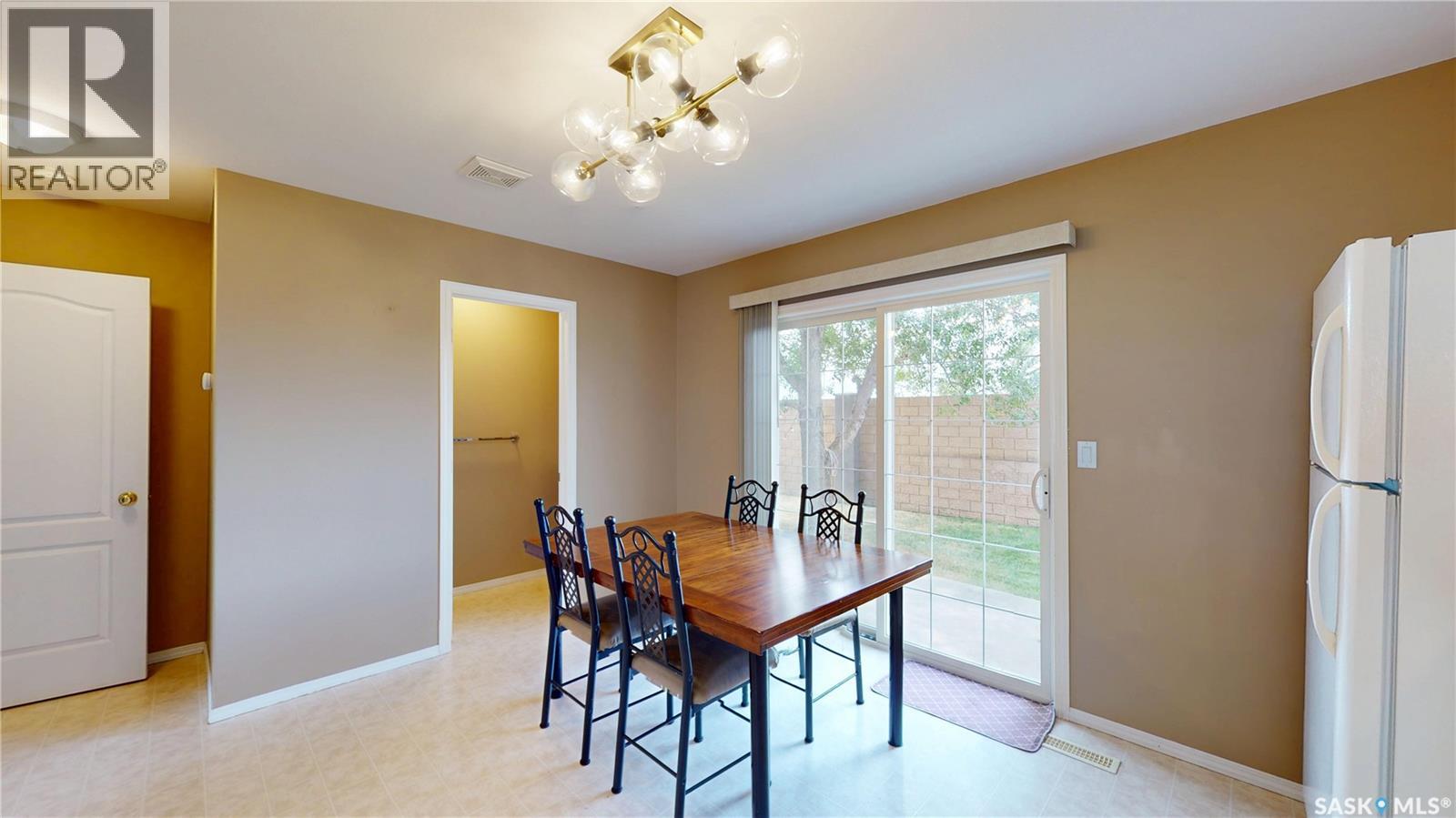 #13 809 Kristjanson ROAD - 10