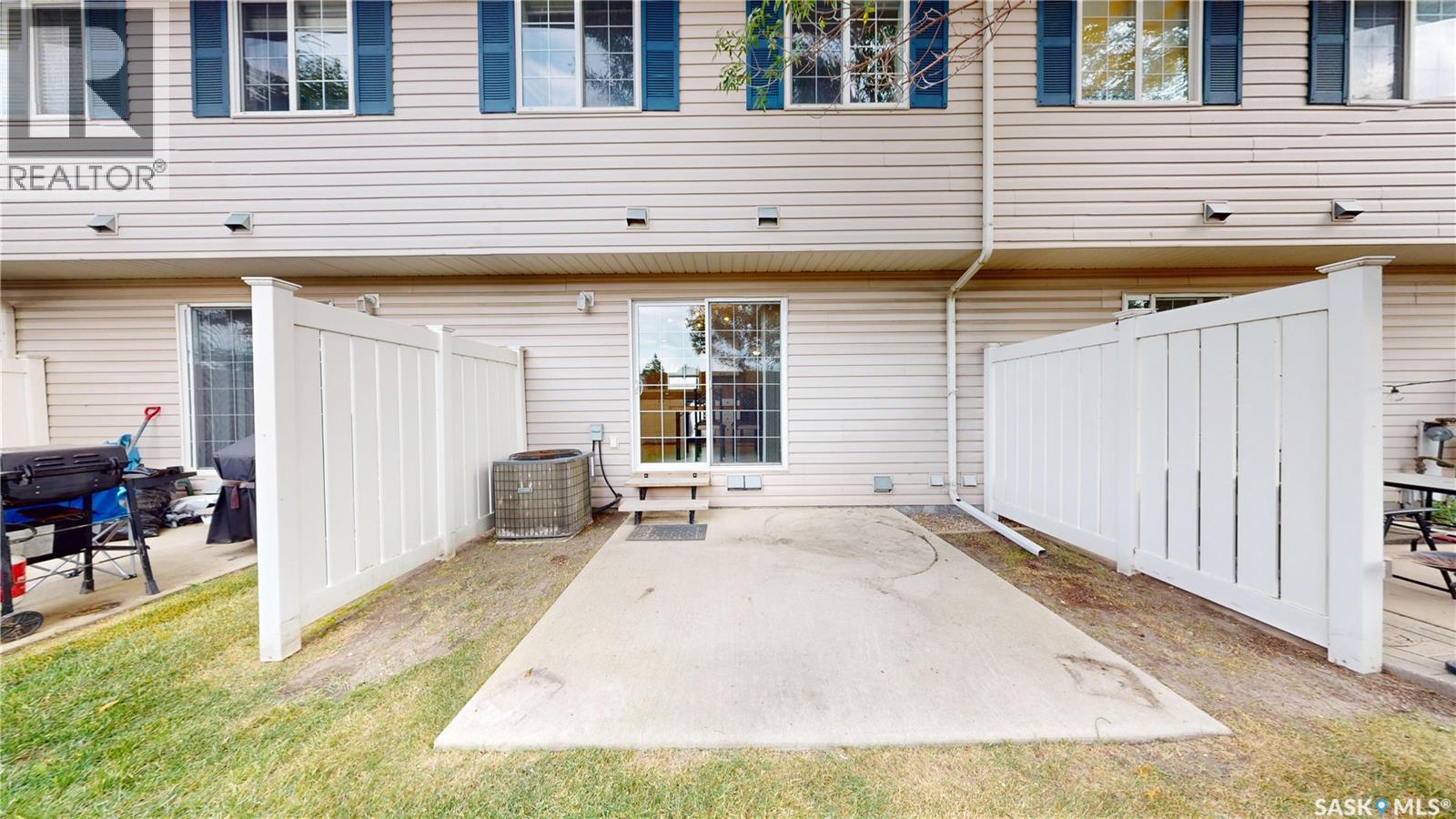 #13 809 Kristjanson ROAD - 27