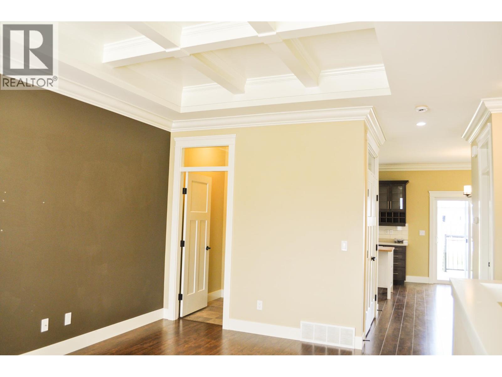 8316 87 AVENUE - 5