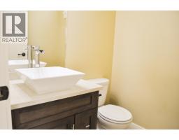 8316 87 Avenue, Fort St  John, BC V1J0K8 Photo 13