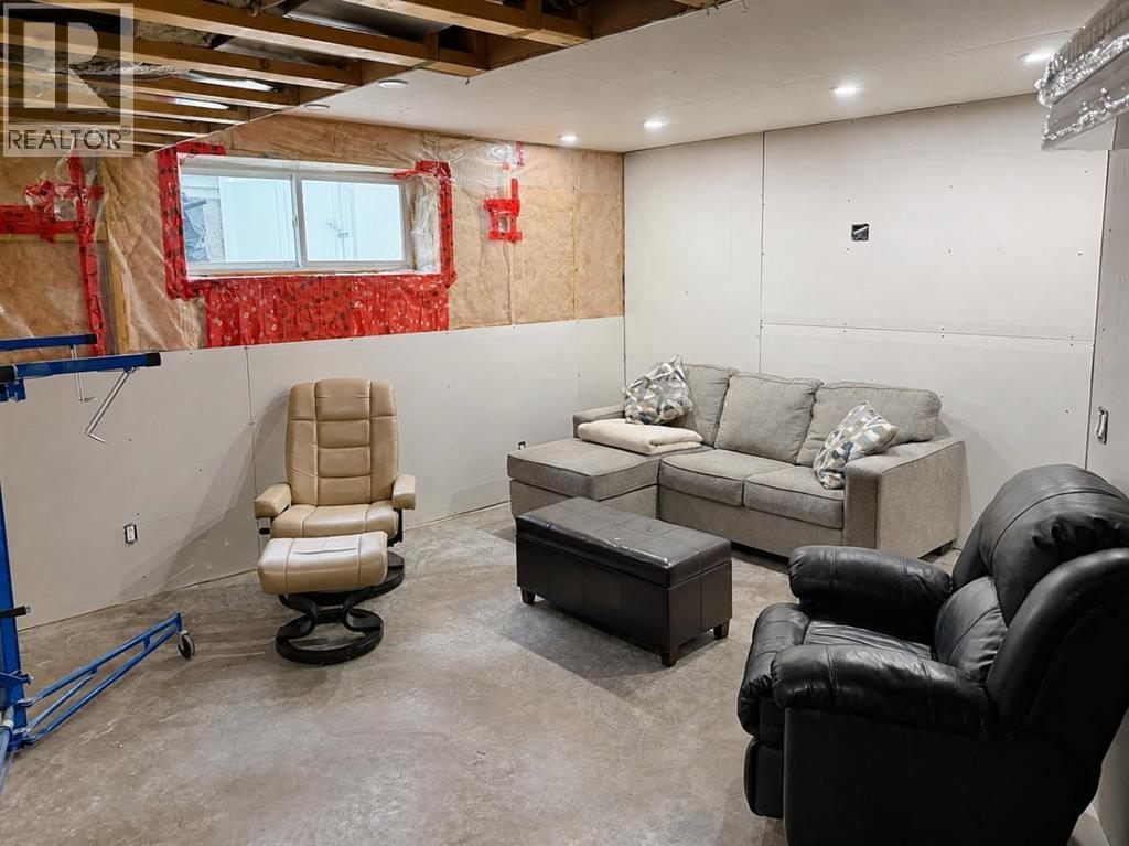 230 Somerset Way Southeast - Photo 12