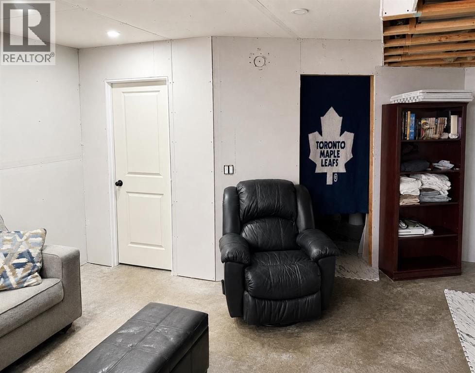 230 Somerset Way Southeast - Photo 11