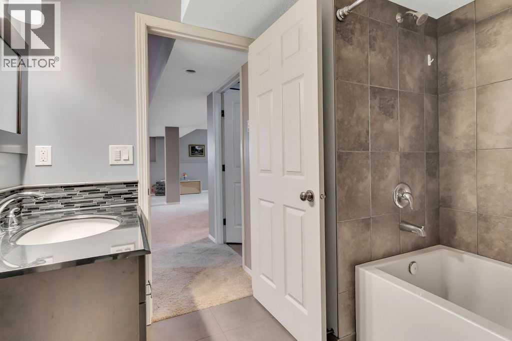 68 Isbister Close - 32