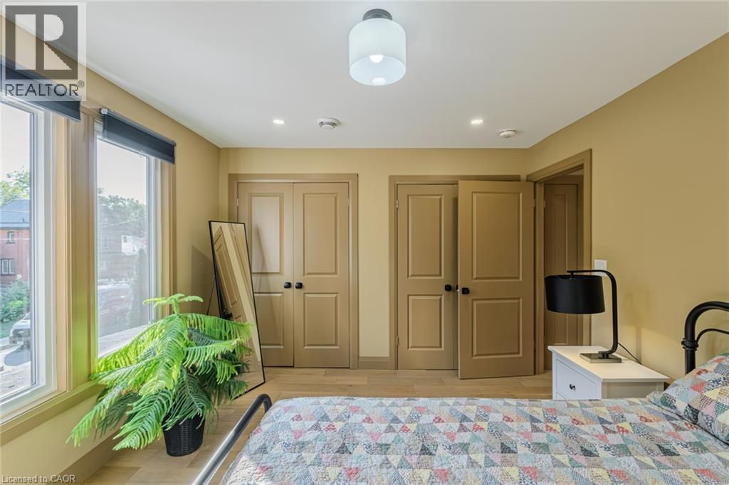 74 LYNNWOOD Avenue - Image 27