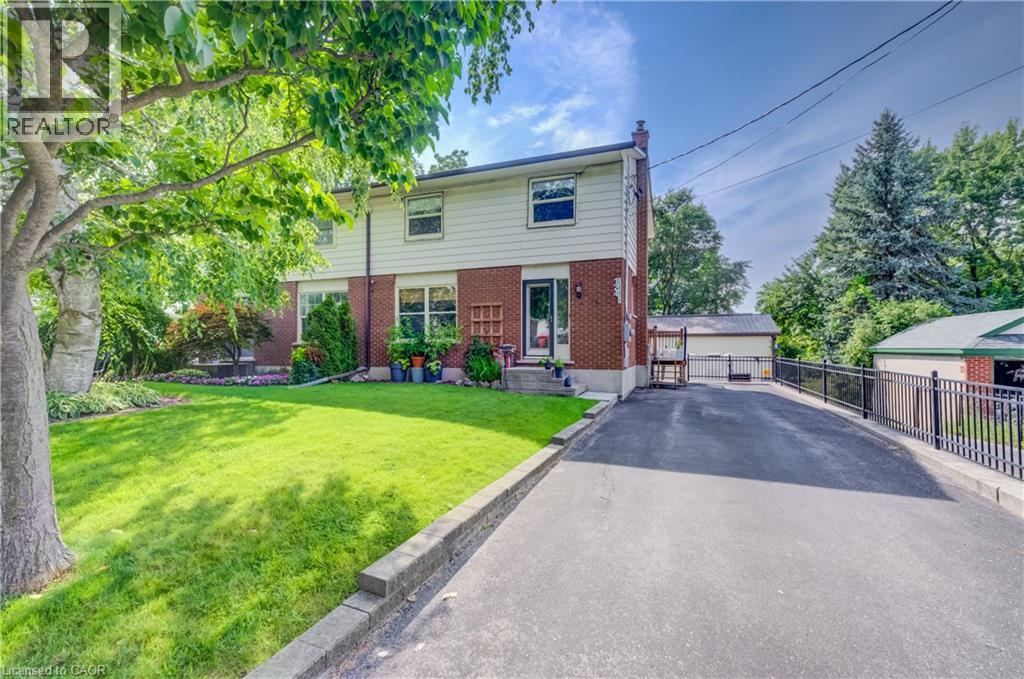 124 QUEENSWAY Drive — photo 3