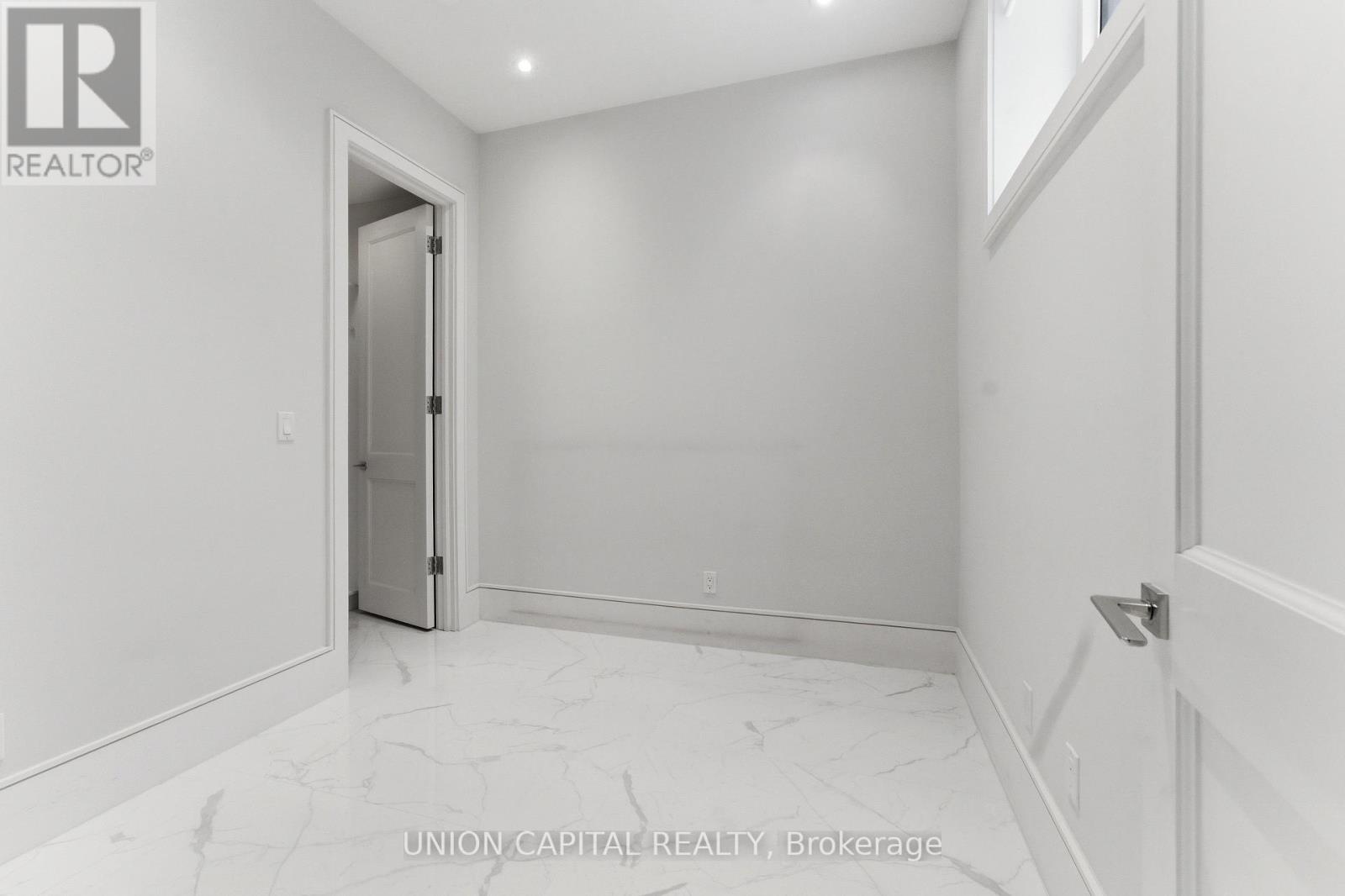 20 WALKER ROAD - Image 44