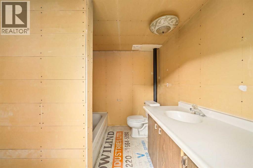 1020 Laut Avenue - Photo 19