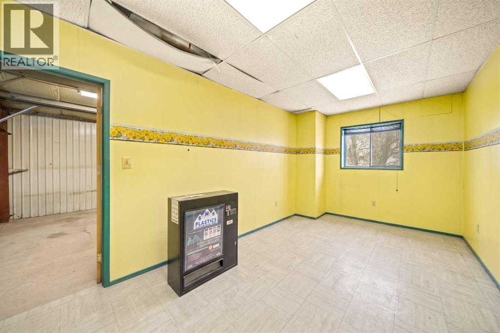 1020 Laut Avenue - Photo 16