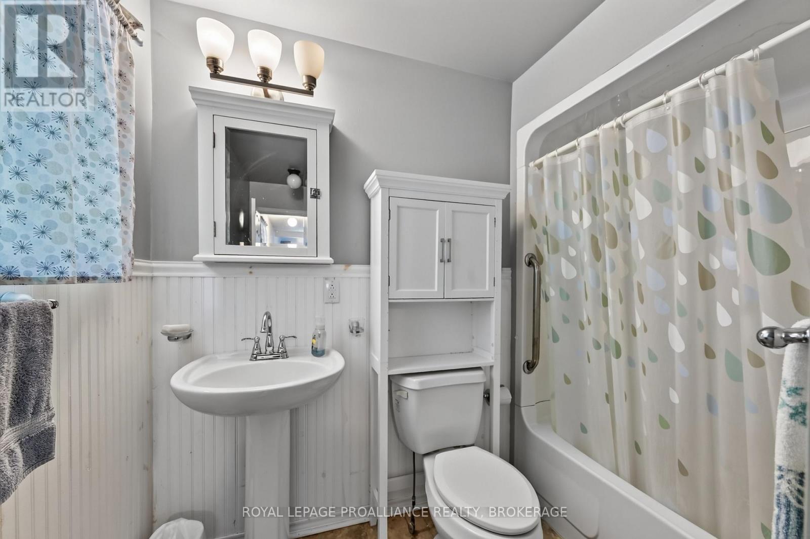 1403B EVERETT LANE - Image 10