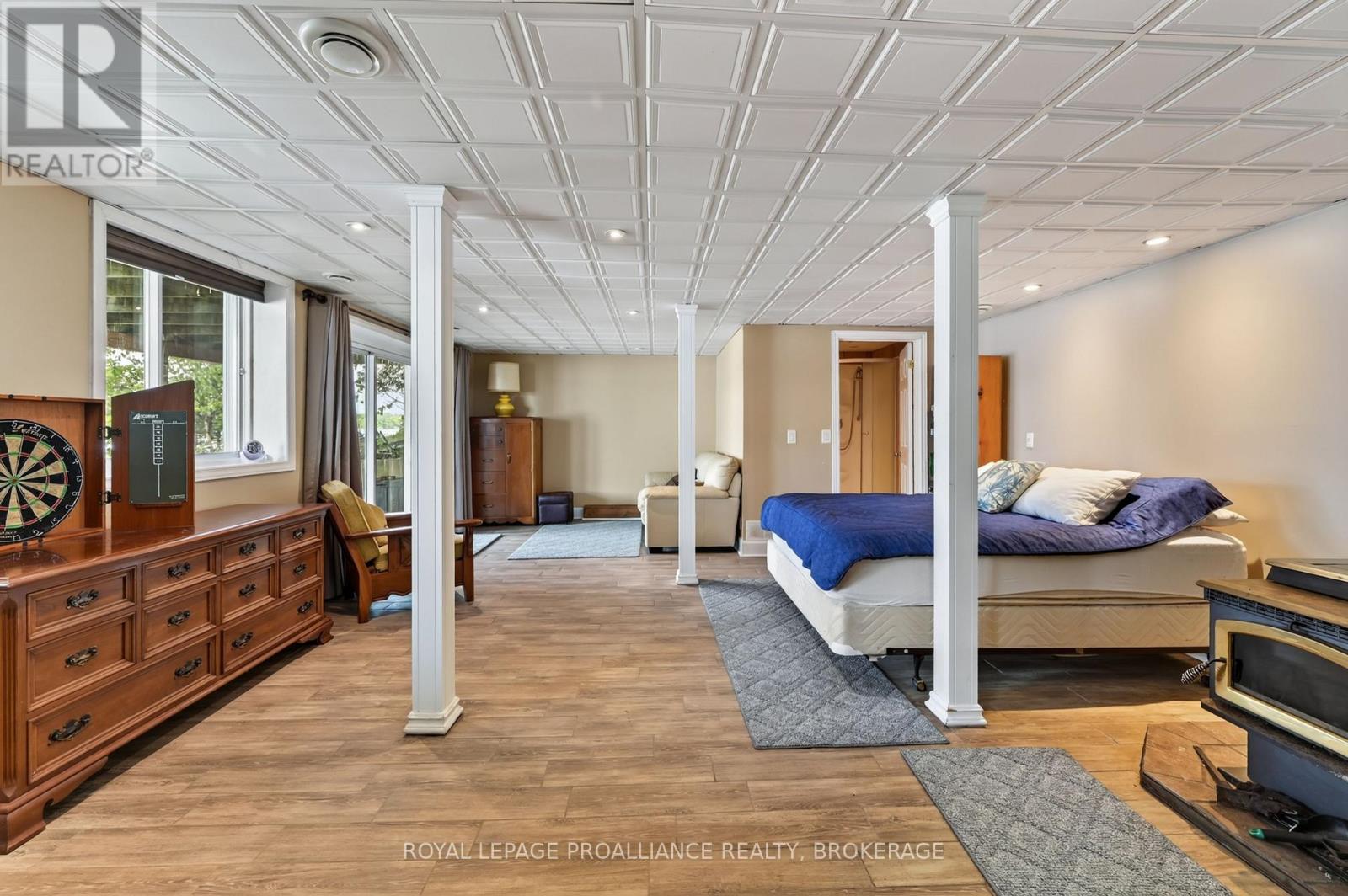 1403B EVERETT LANE - Image 15