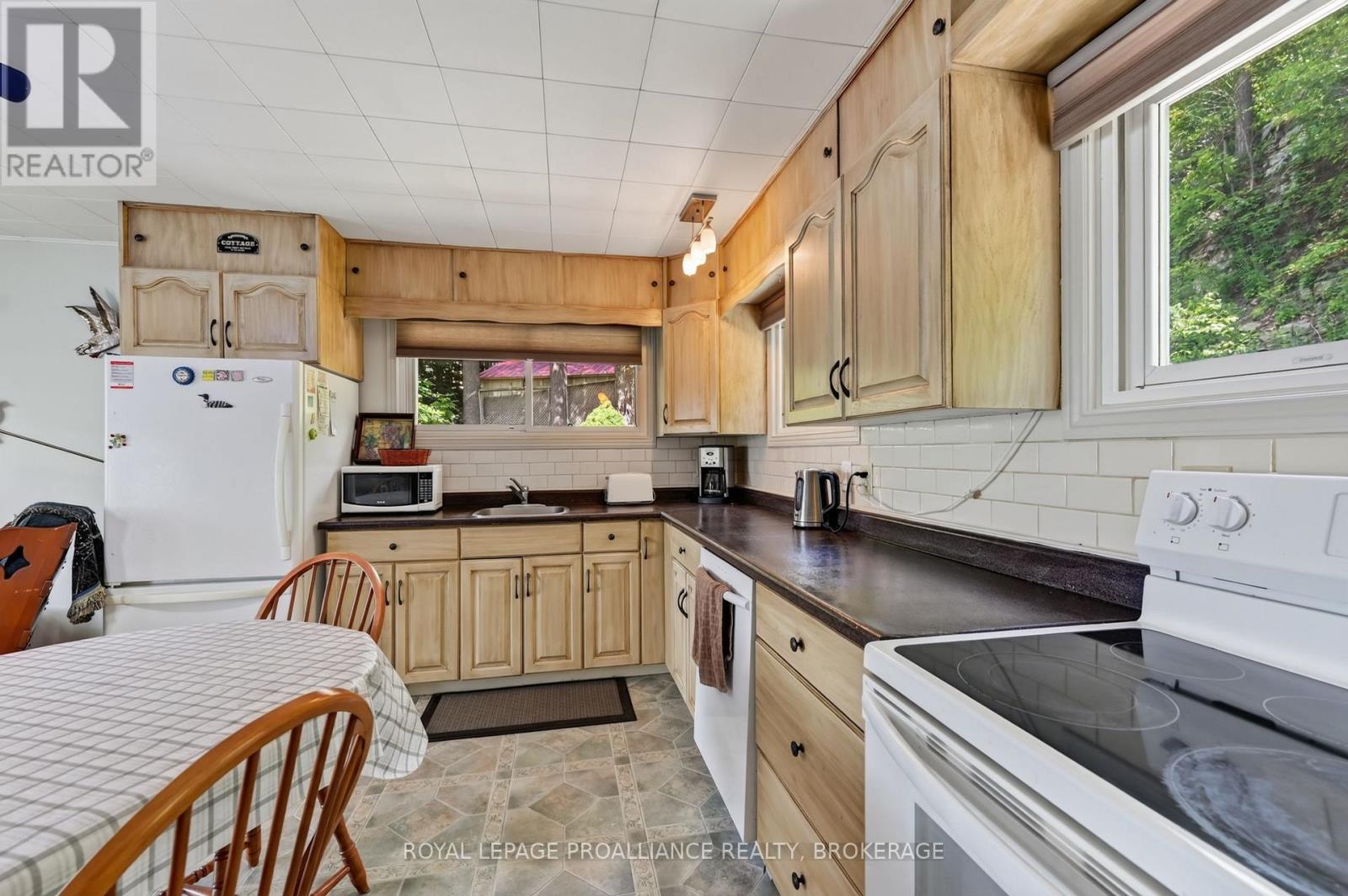 1403B EVERETT LANE - Image 5