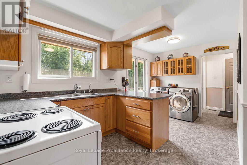 794 FOXBORO STIRLING ROAD - 9