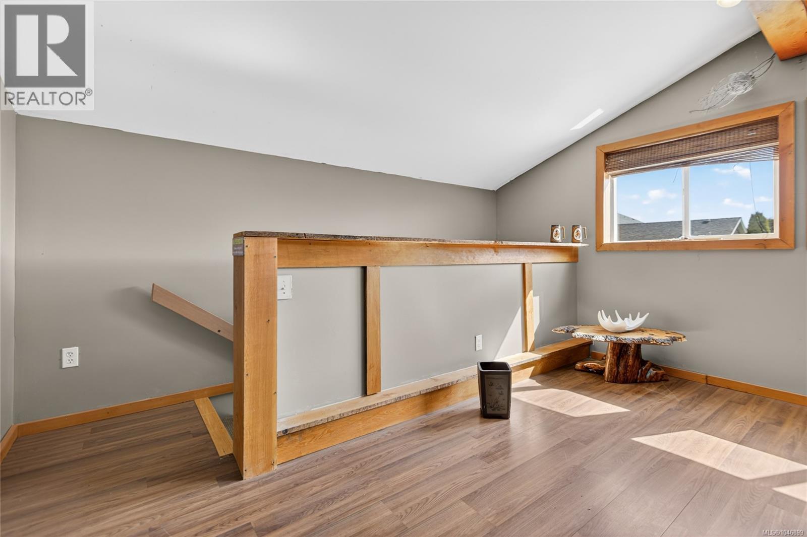 726 Cameleon Dr - Image 79