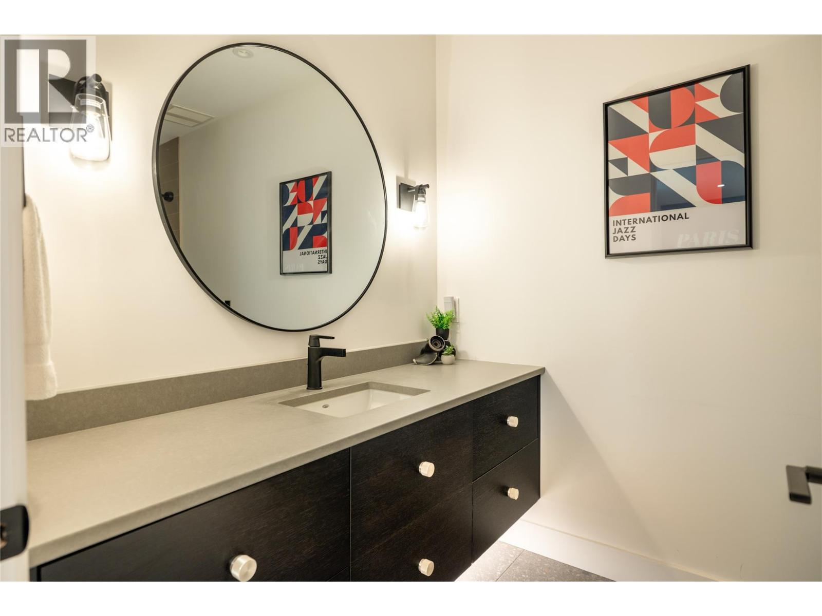  538 Clifton Court, Kelowna