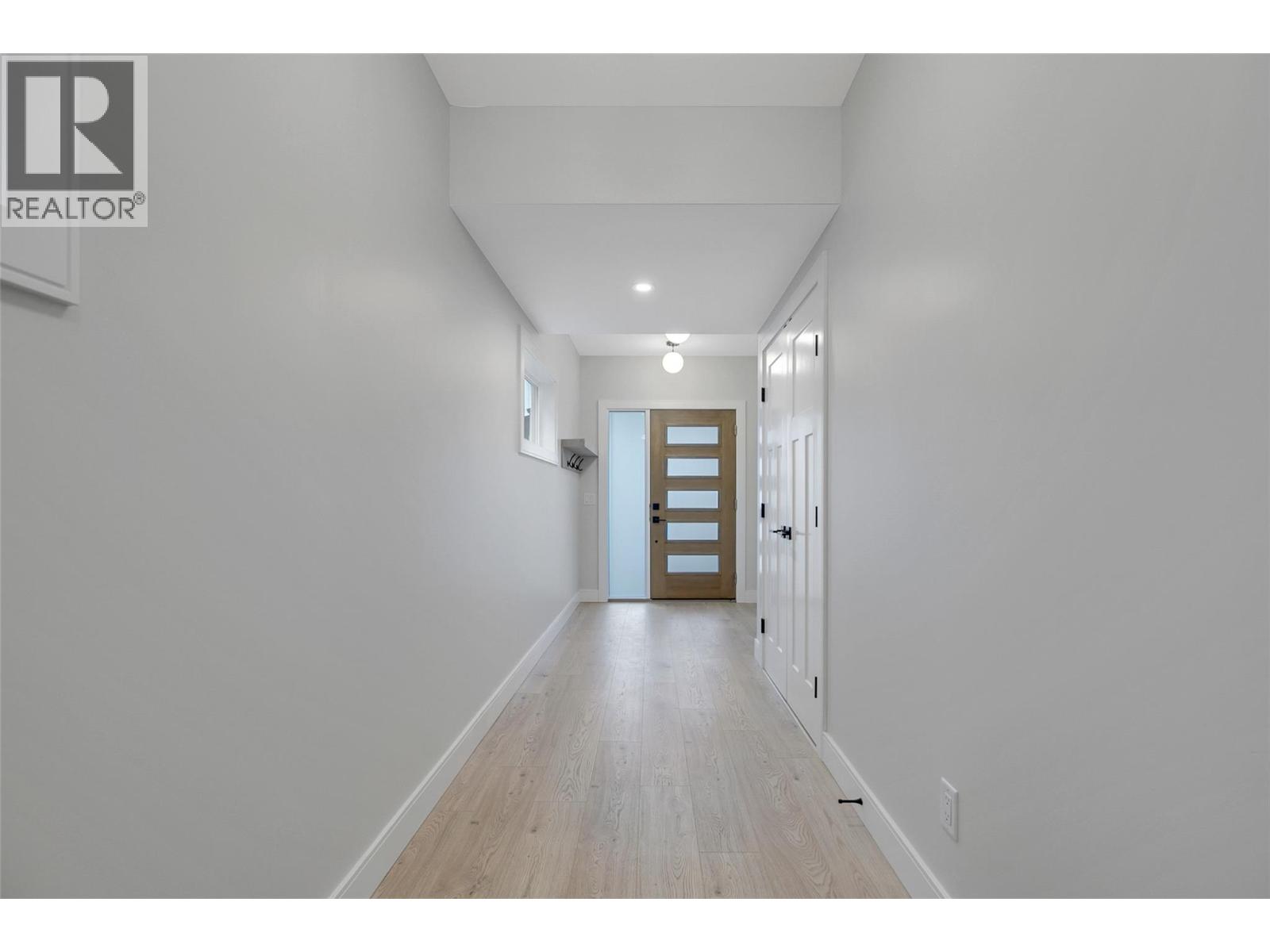 1839 Grey Owl Court - Image 38