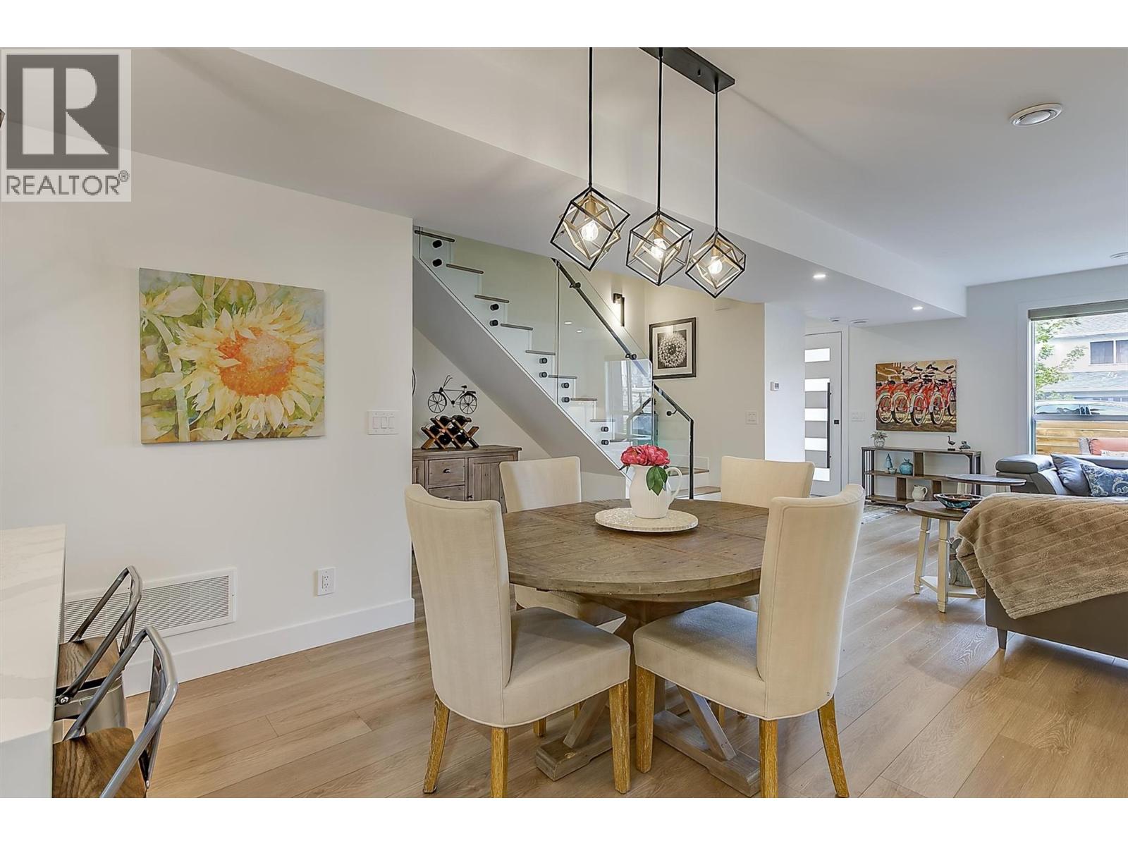 2 747 Patterson Avenue, Kelowna