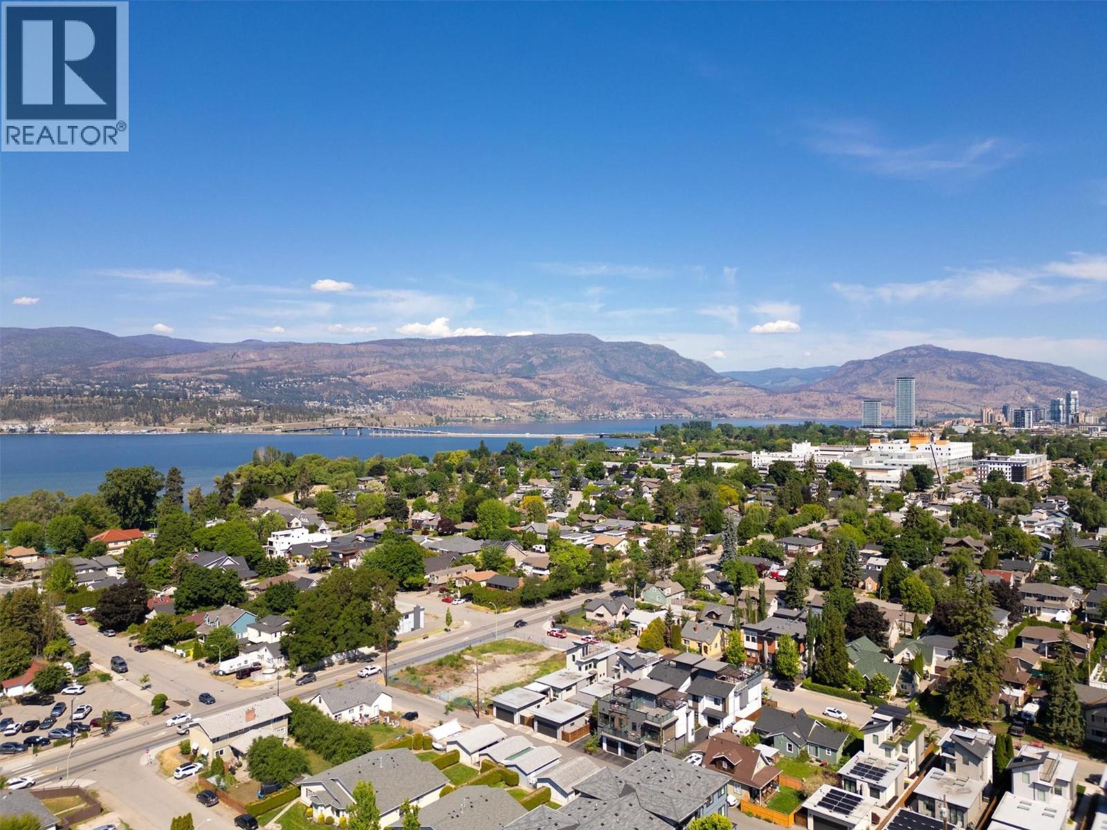 2 747 Patterson Avenue, Kelowna