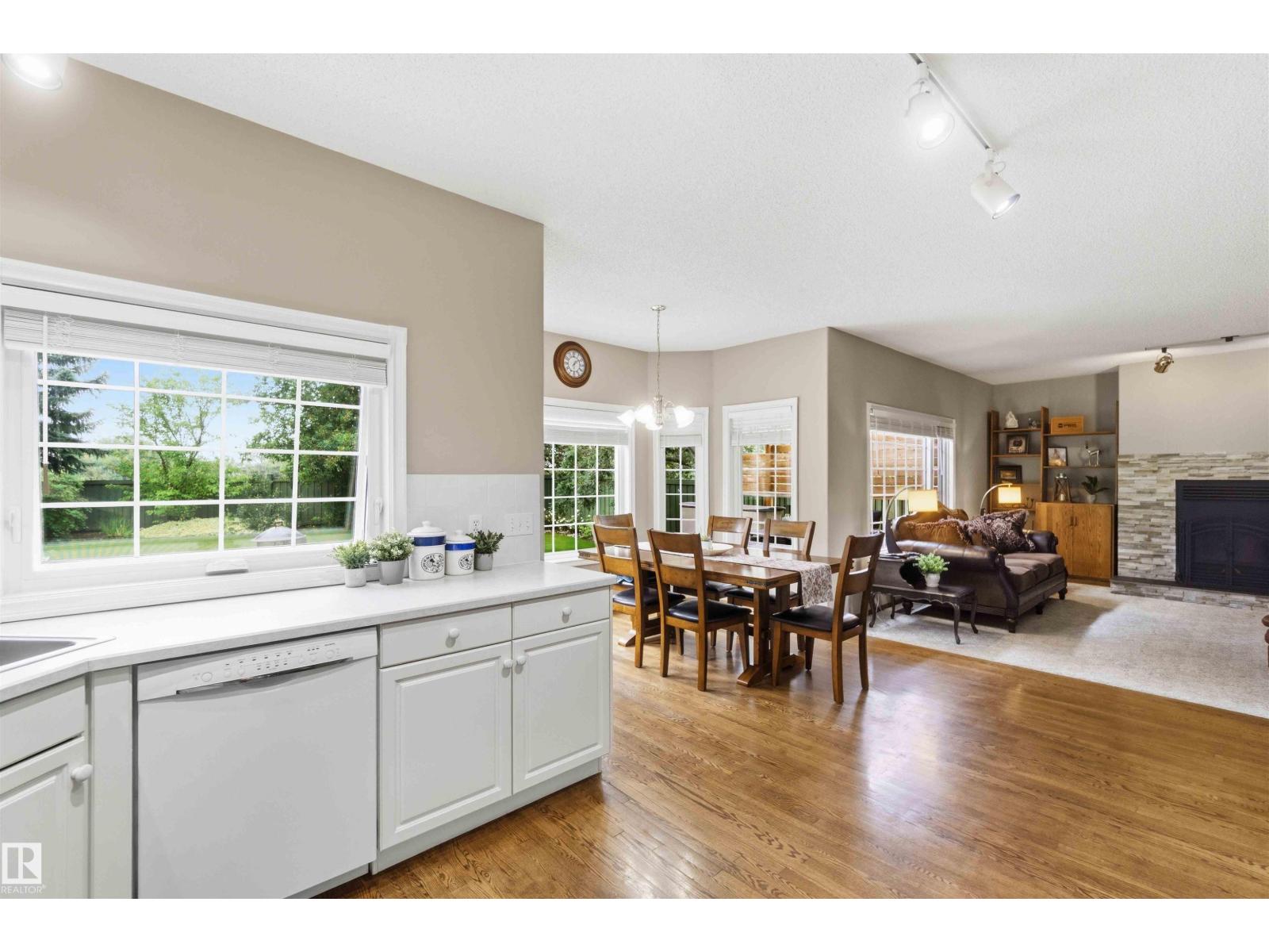 1080 WEDGEWOOD BV NW - Image 30