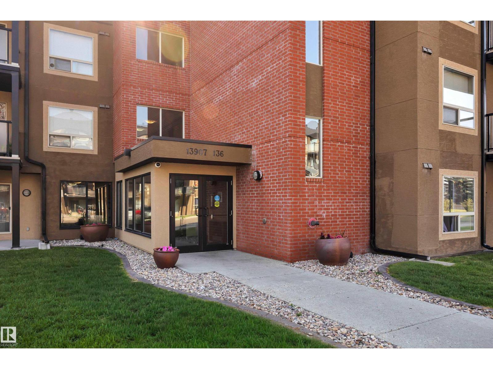 205 13907 136 Street NW - Photo 35