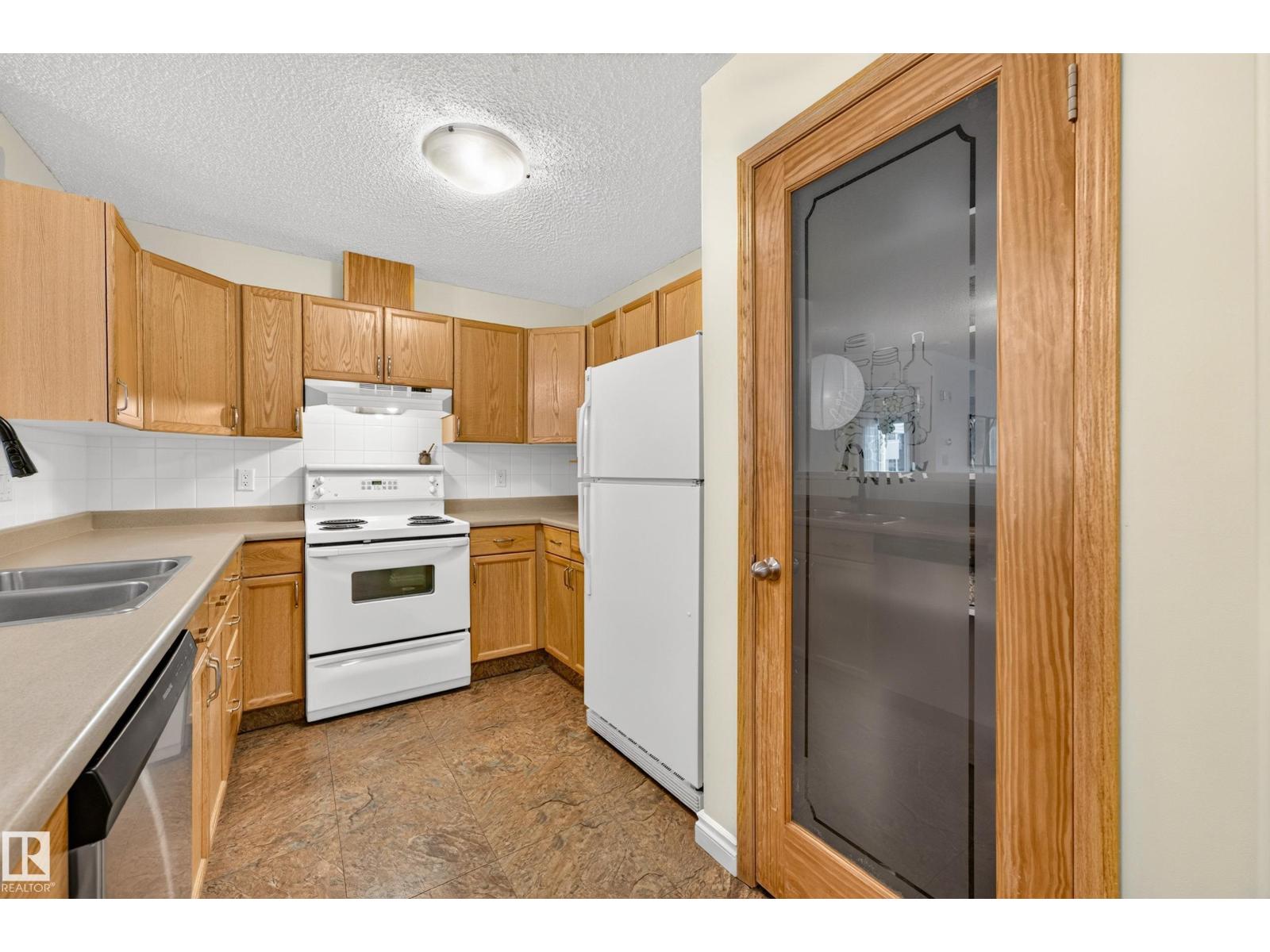 206 7839 96 Street NW - Photo 7