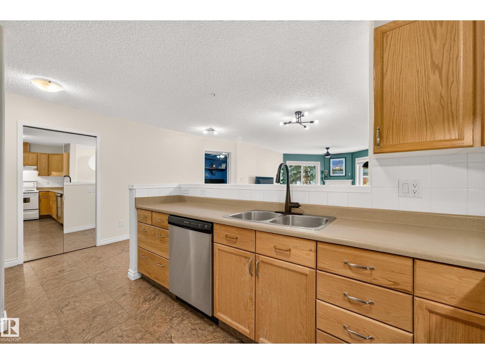 206 7839 96 Street NW - Photo 8