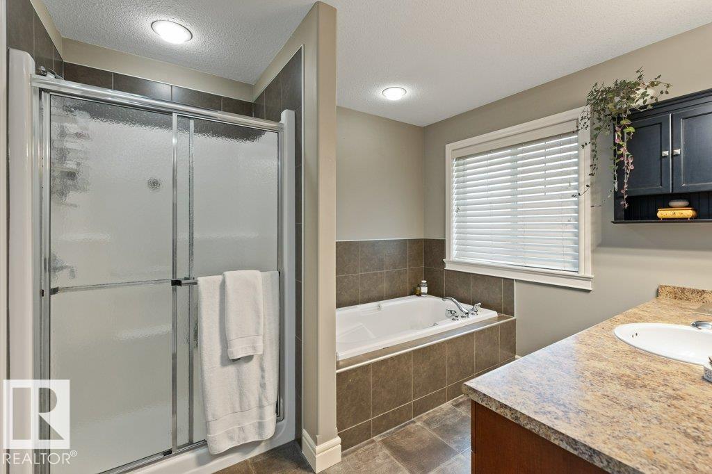 15 NAPOLEON Crescent - Photo 24