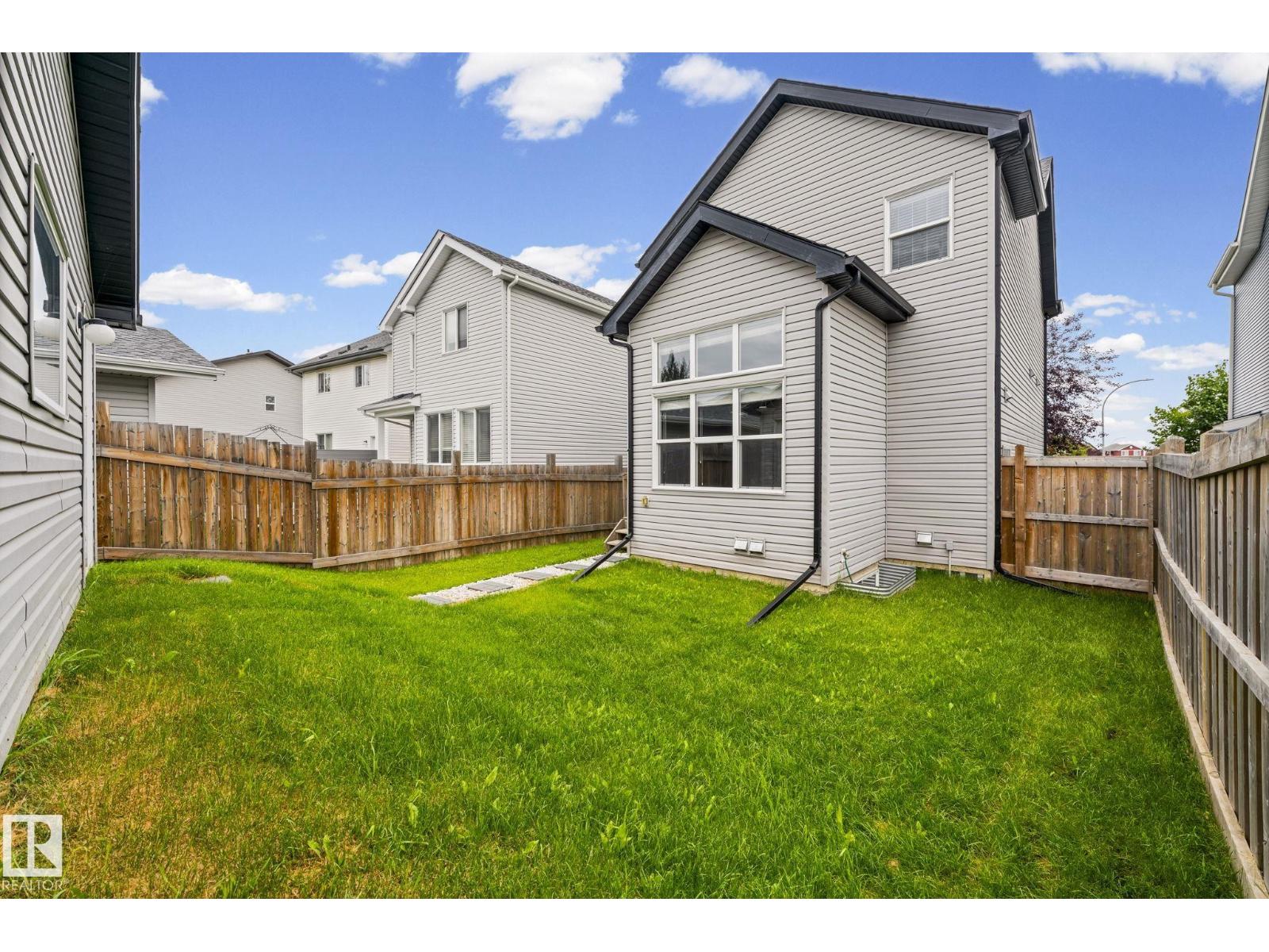 17540 58 ST NW - 34