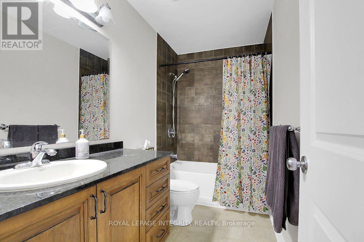 3 Bed, 3 Bath House for Sale in Ottawa – 125 WOODMILL TERRACE W, Ottawa – MLS# X13675854 - Image 21