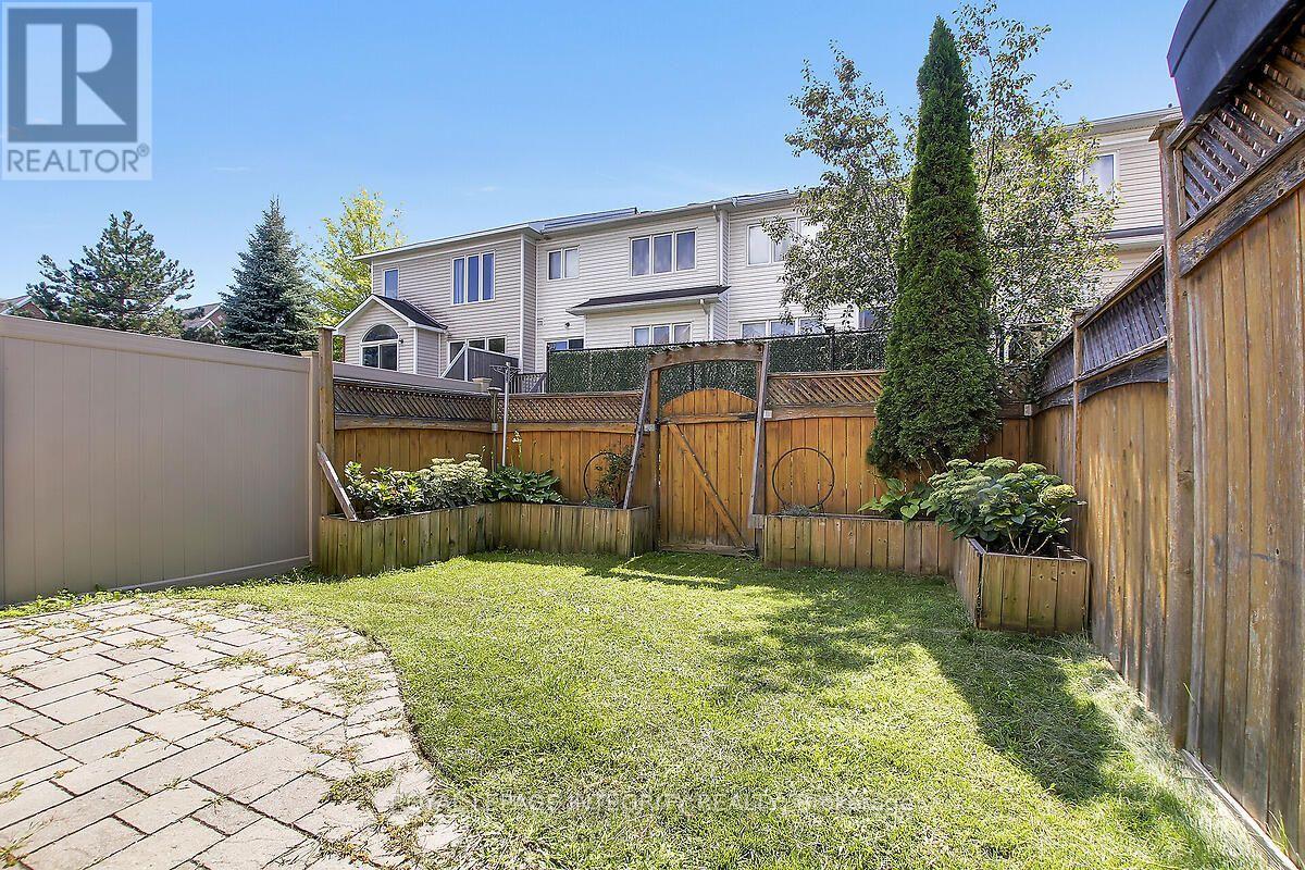 3 Bed, 3 Bath House for Sale in Ottawa – 125 WOODMILL TERRACE W, Ottawa – MLS# X13675854 - Image 26
