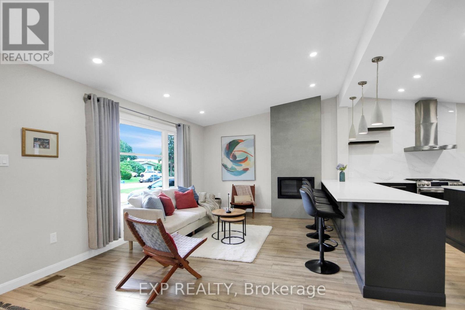 1447 MAXIME STREET - 4