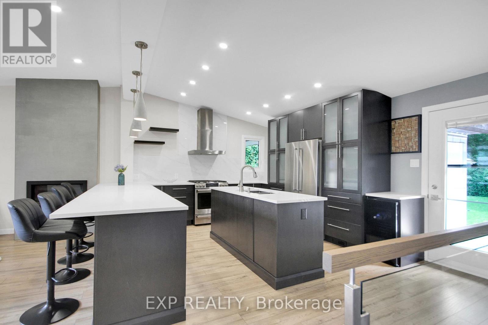 1447 MAXIME STREET - 8